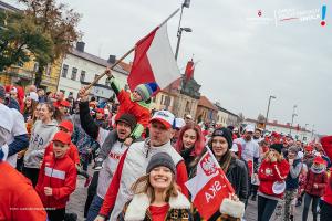  Tomaszowianie uczcili 101. rocznicę odzyskania przez Polskę niepodległości [ZDJĘCIA]