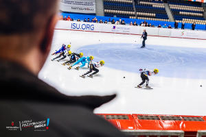 Koreańczycy zdominowali Mistrzostwa Świata Juniorów w Arenie Lodowej [ZDJĘCIA]